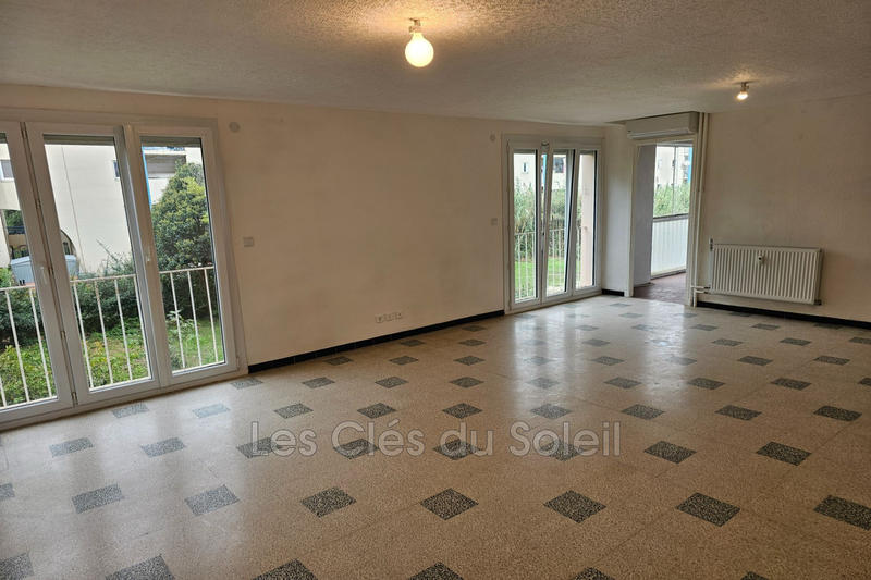 Appartement - 82 m² - 5 pièces