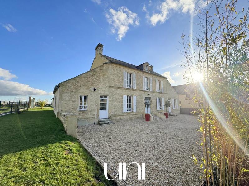 Maison - 195 m² - 9 pièces