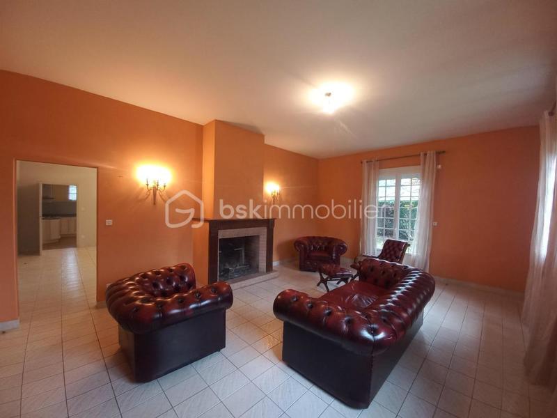 Maison traditionnelle - 316 m² - 11 pièces