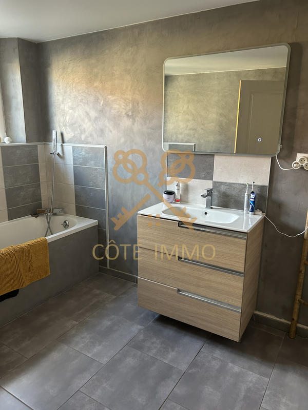 Maison - 100 m² - 4 pièces