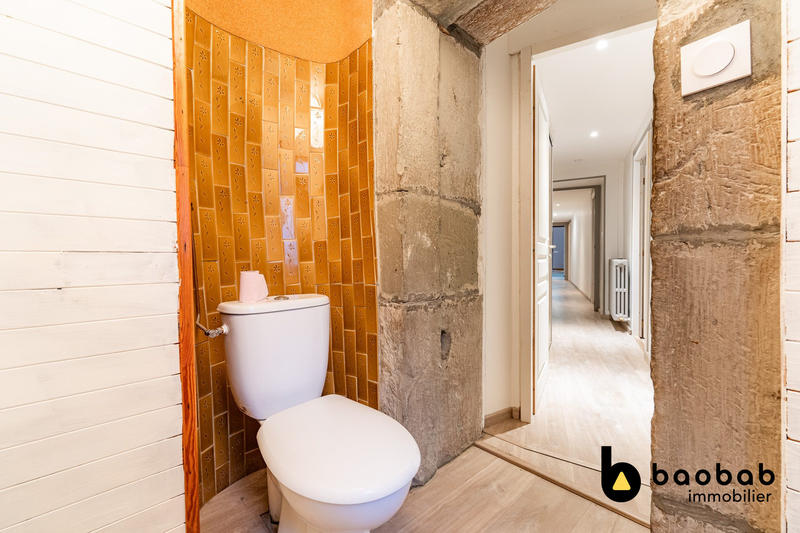 Appartement - 140 m² - 5 pièces