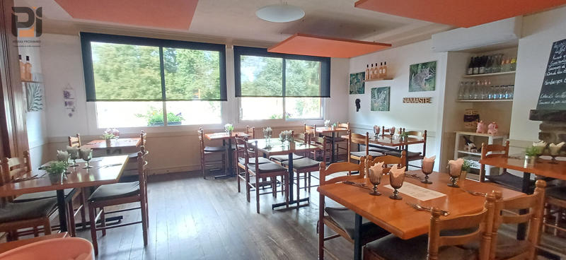 Maison - 200 m² - 7 pièces