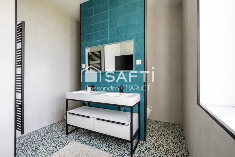 Maison - 300 m² - 8 pièces