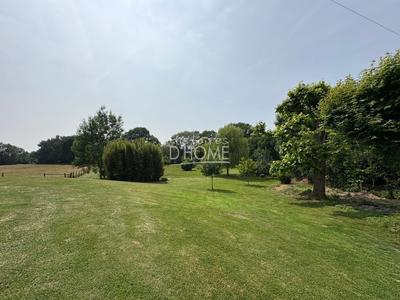 Maison - 250 m² - 8 pièces