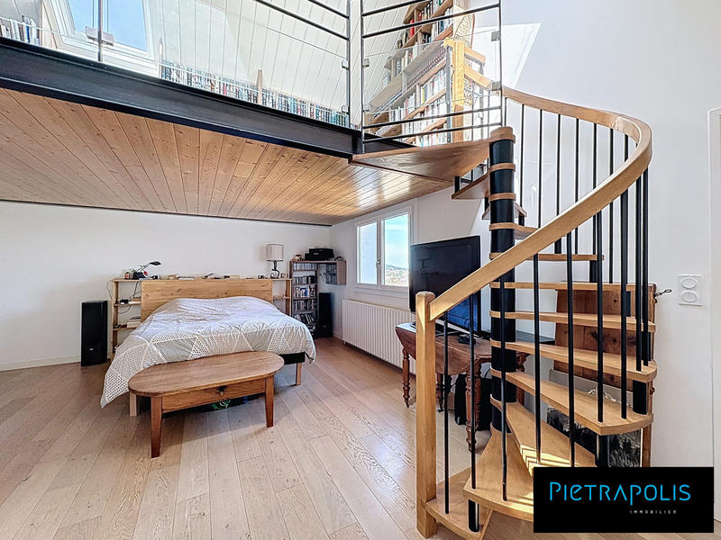 Maison ancienne - 205 m² - 6 pièces