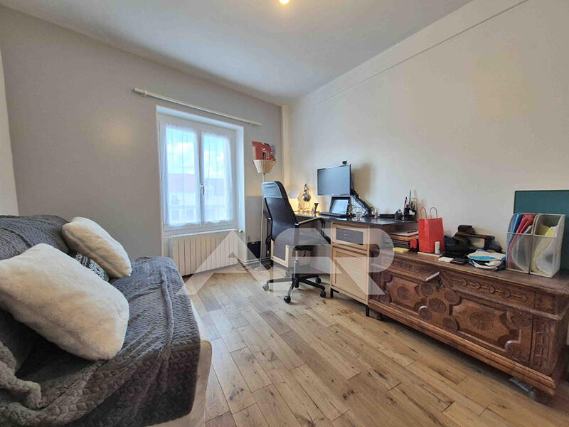 Maison - 127 m² - 5 pièces