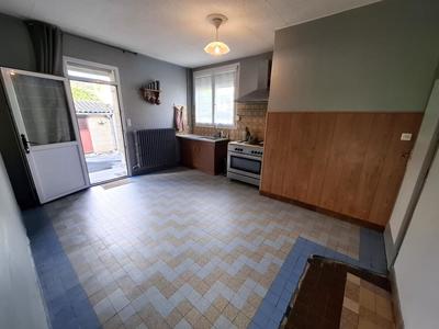 Maison - 220 m² - 7 pièces