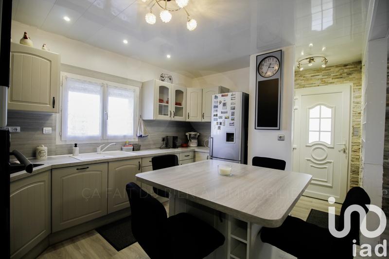 Appartement - 93 m² - 5 pièces