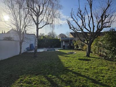 Maison - 145 m² - 7 pièces