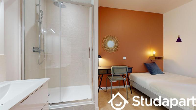 Chambre - 11 m² - 1 pièce