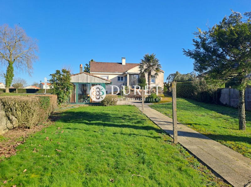 Maison - 90 m² - 3 pièces