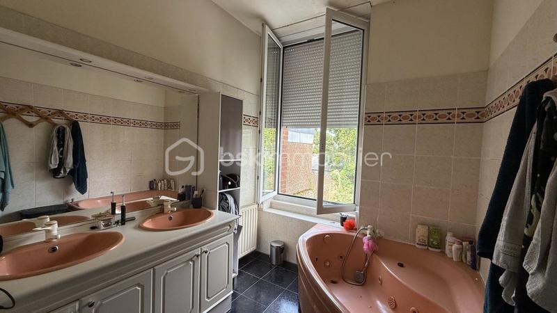 Immeuble - 312 m² - 11 pièces