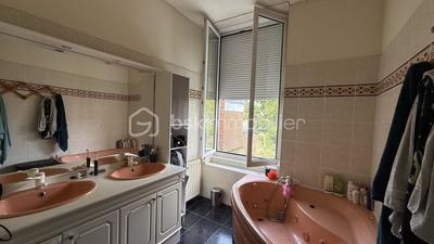 Immeuble - 312 m² - 11 pièces