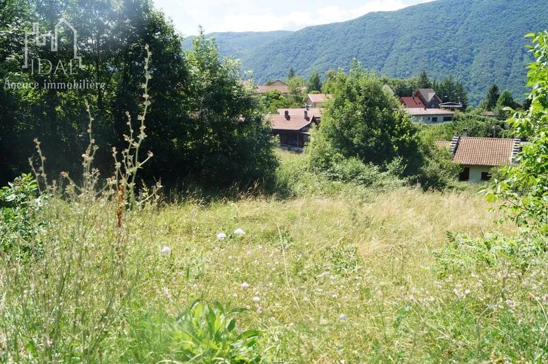 Terrain - 3 932 m²