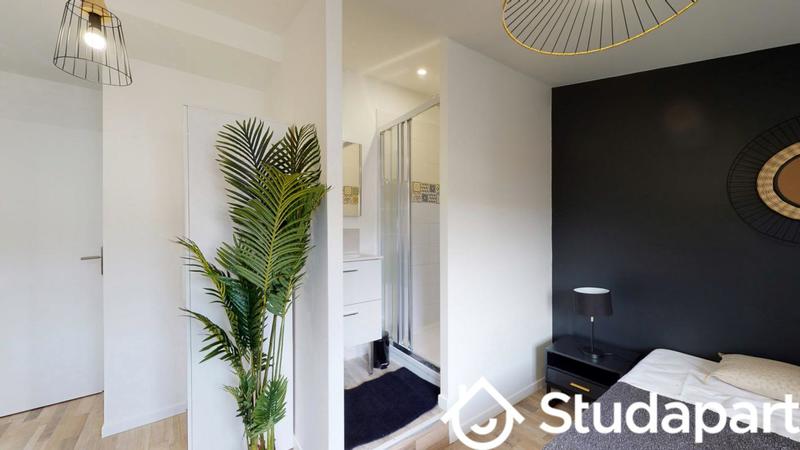 Chambre - 11 m² - 1 pièce