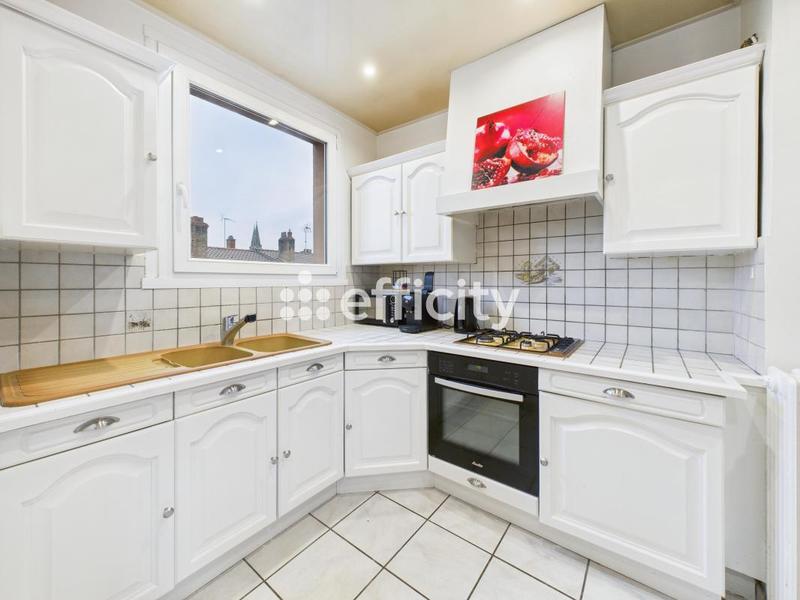 Appartement - 90 m² - 4 pièces