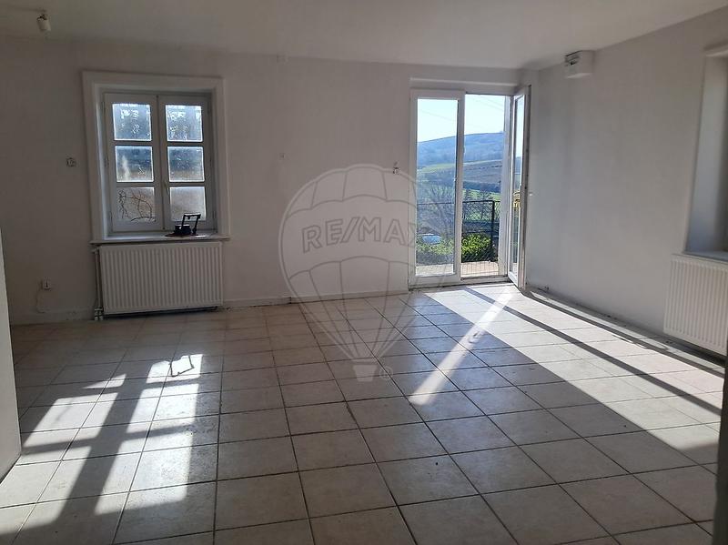 Maison - 160 m² - 10 pièces