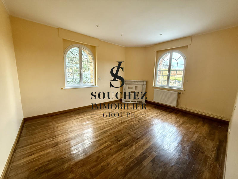 Maison - 352 m² - 10 pièces