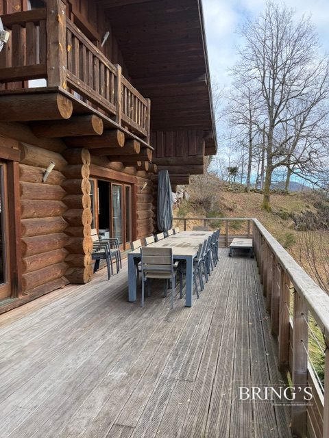 Châlet - 205 m² - 7 pièces