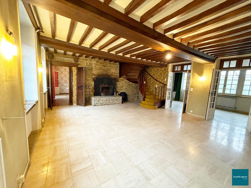 Maison - 175 m² - 7 pièces