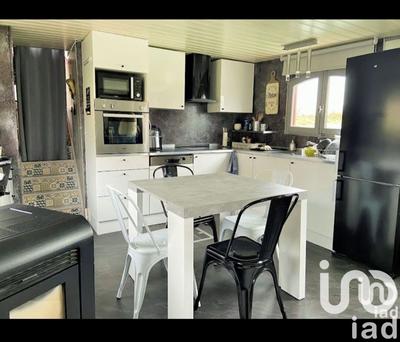 Maison - 95 m² - 4 pièces