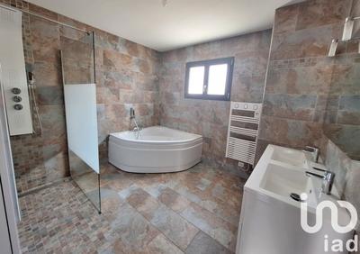 Maison - 170 m² - 6 pièces