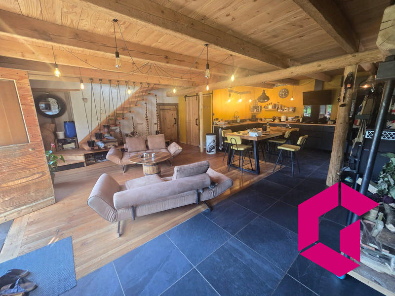 Maison - 136 m² - 3 pièces