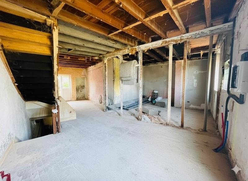 Maison - 150 m² - 2 pièces