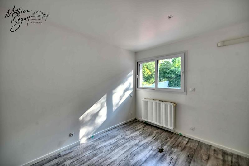 Local d'activité / Entrepôt - 274 m² - 9 pièces