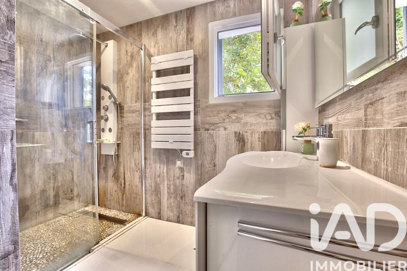 Maison - 168 m² - 3 pièces