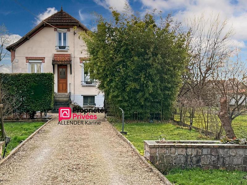 Maison - 110 m² - 5 pièces