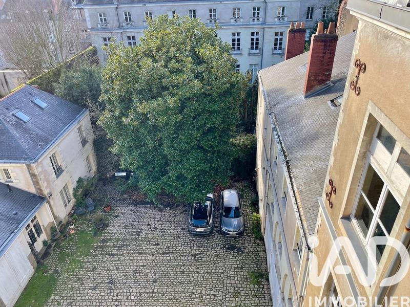 Duplex - 198 m² - 8 pièces