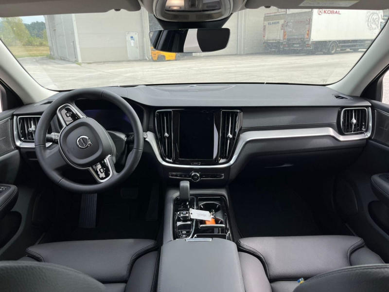 Volvo V60 Ultimate Dark T6 pHEV 350hp Awd Geartronic