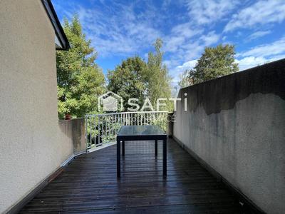 Appartement - 79 m² - 4 pièces