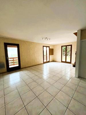 Maison - 155 m² - 7 pièces