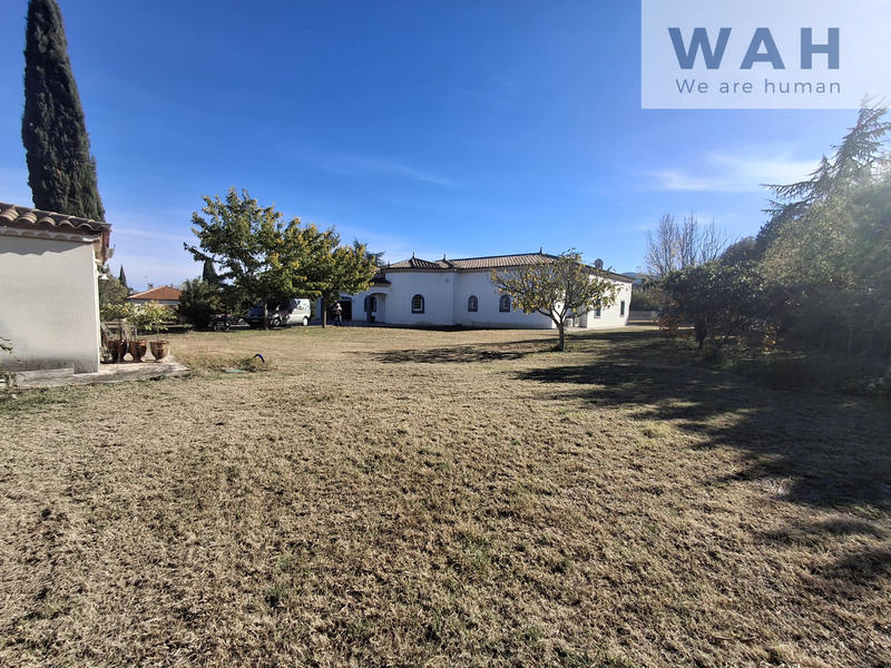 Maison - 180 m² - 4 pièces