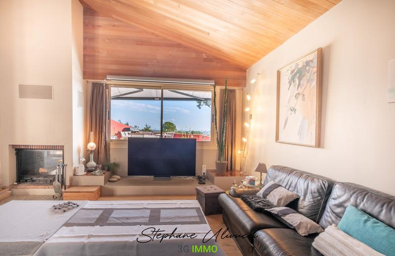 Maison d'architecte - 263 m² - 9 pièces