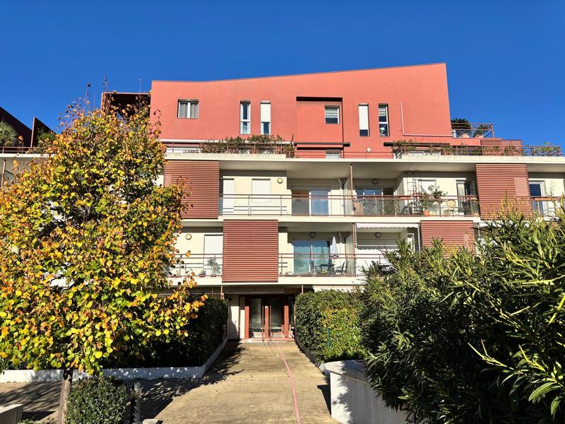 Appartement - 64 m² - 3 pièces