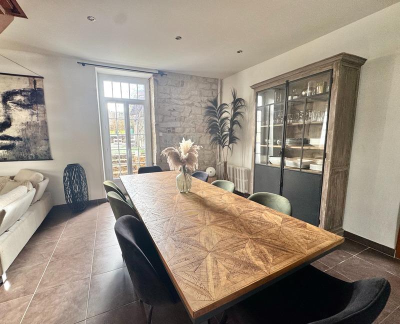 Maison - 170 m² - 7 pièces