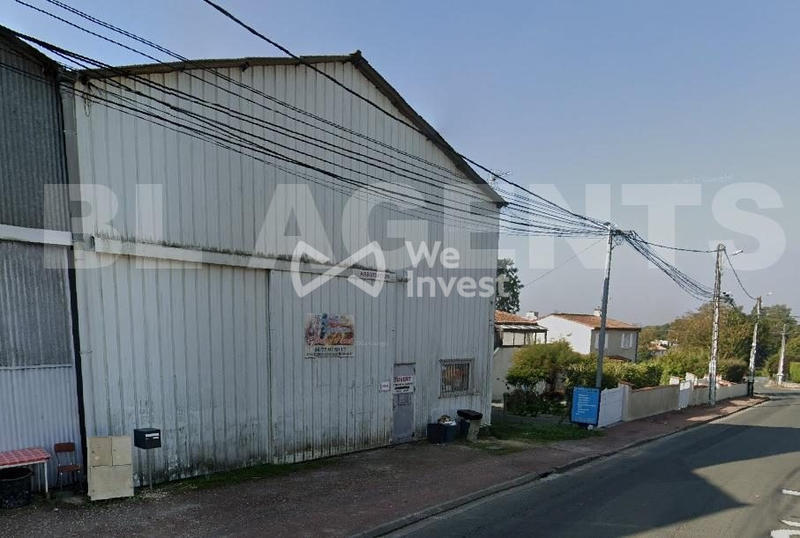 Local commercial - 1 200 m²