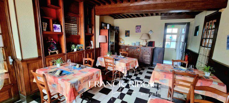 Local commercial - 738 m² - 37 pièces