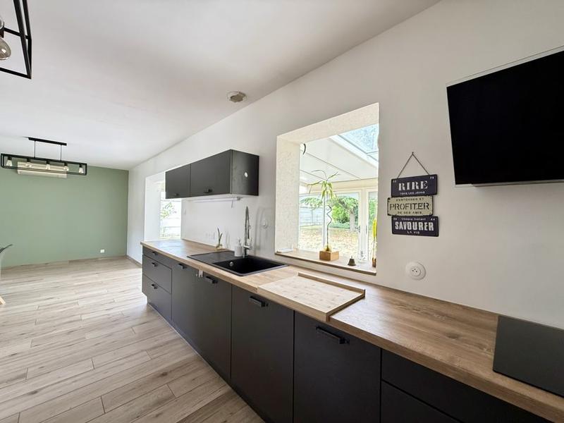 Pavillon - 145 m² - 6 pièces