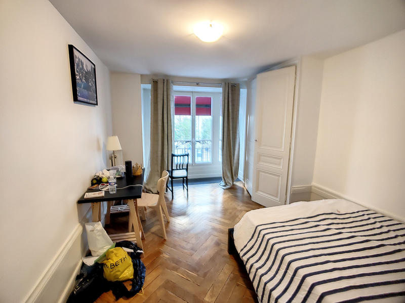 Appartement - 130 m² - 6 pièces