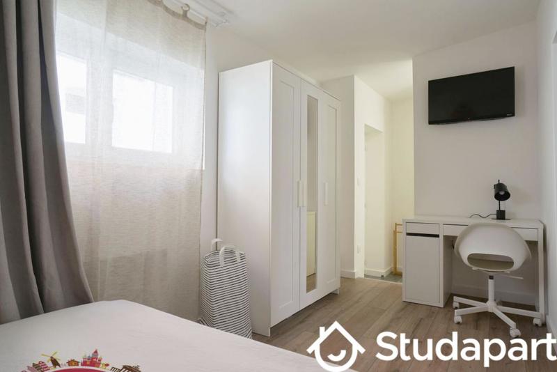 Chambre - 12 m² - 1 pièce