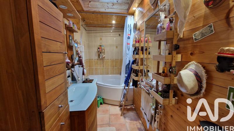 Maison - 140 m² - 5 pièces