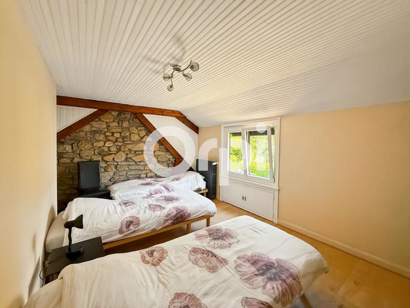 Maison - 226 m² - 9 pièces