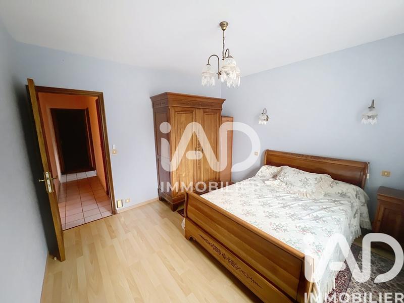 Maison - 277 m² - 10 pièces