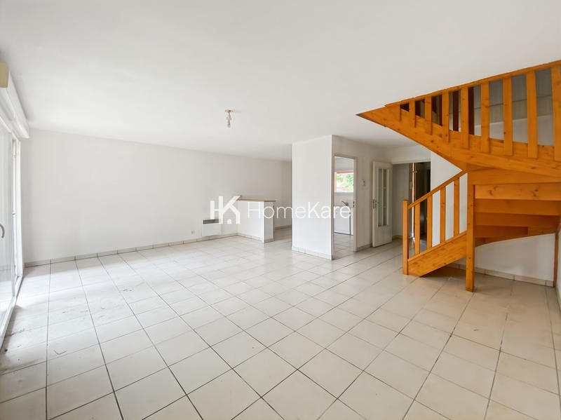 Maison - 90 m² - 4 pièces