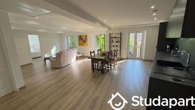 Appartement - 70 m² - 2 pièces