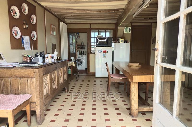 Propriété - 320 m² - 7 pièces